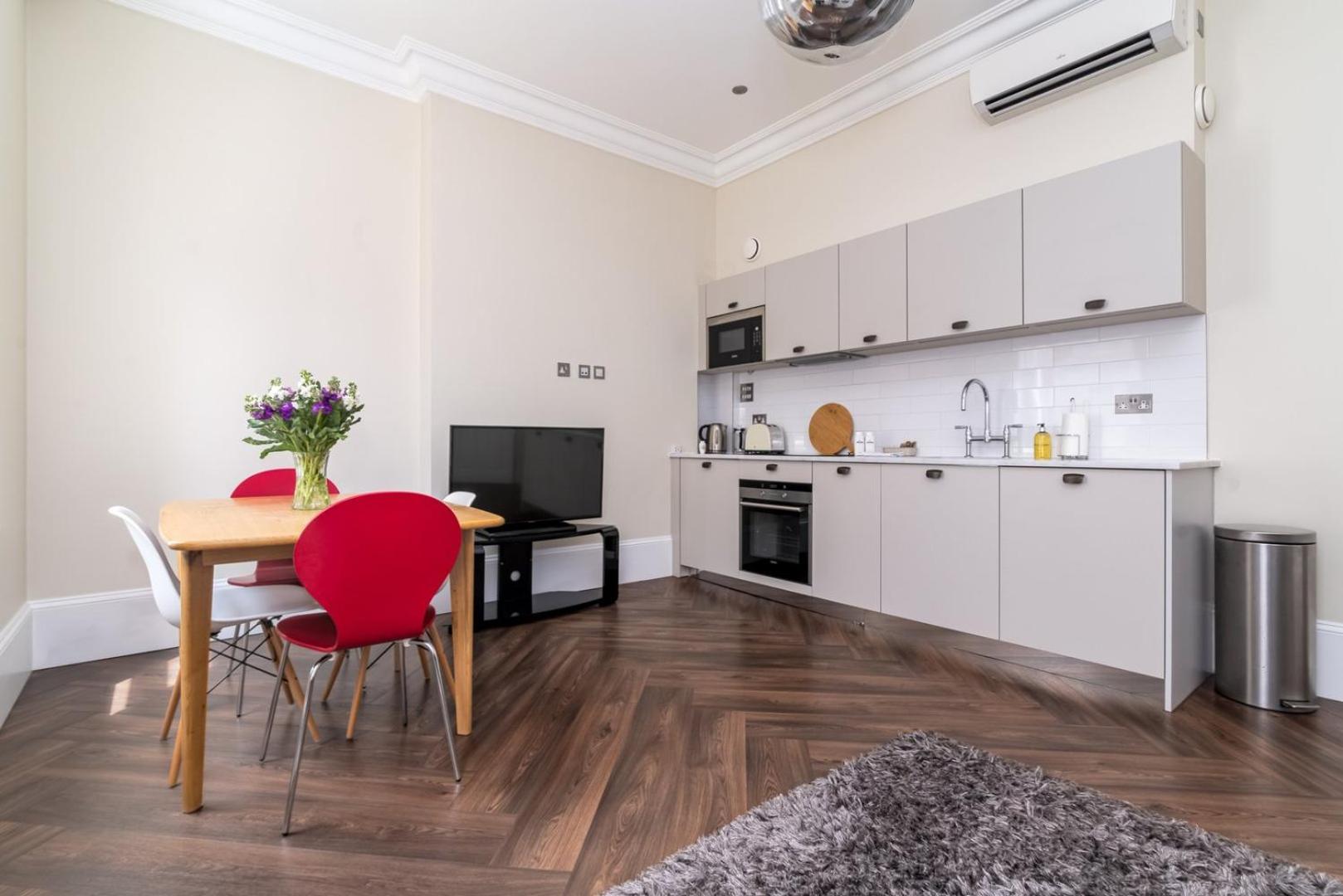 1br Gem In The Heart Of Covent Garden With Aircon * Londra